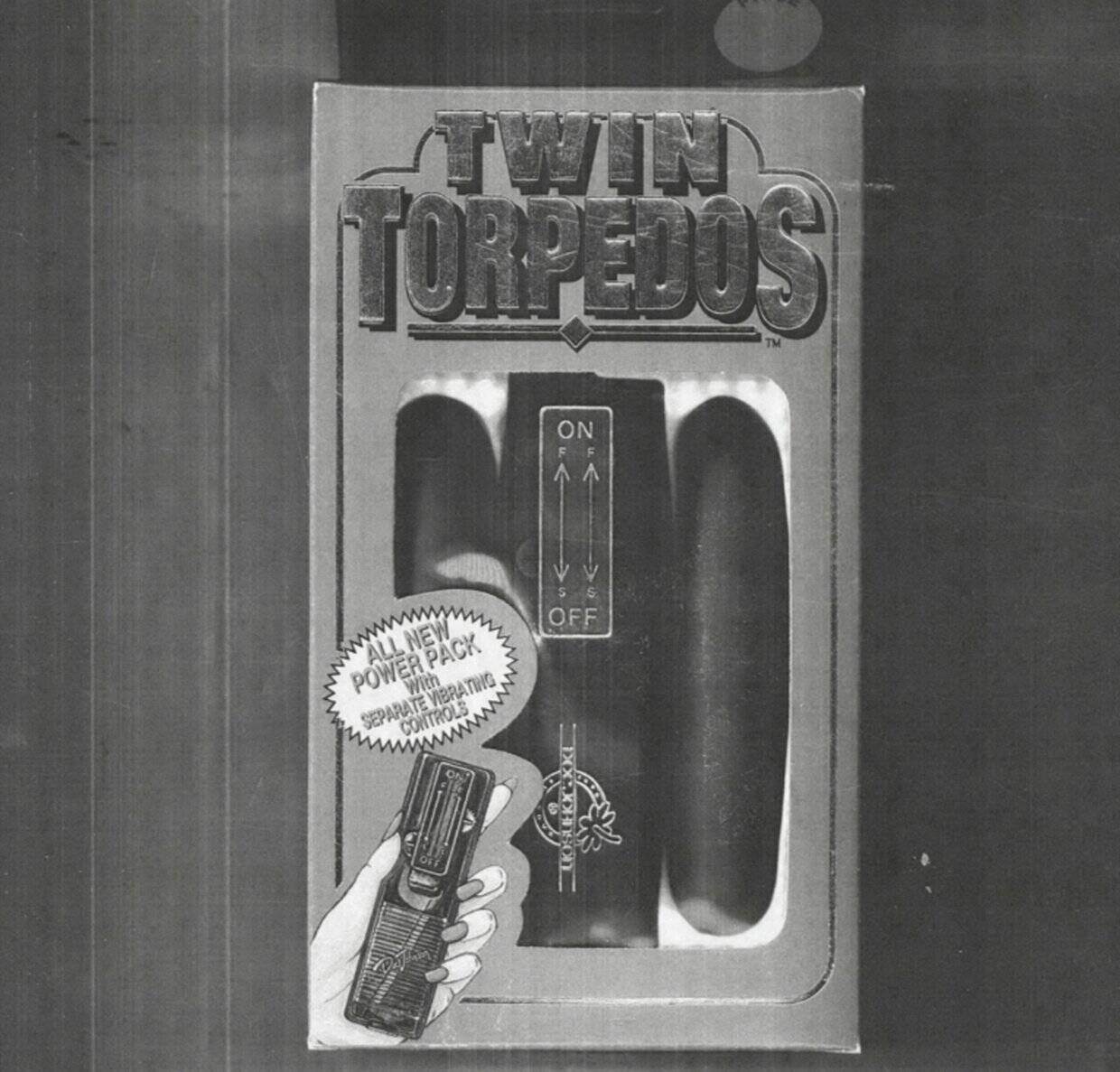 Nhieu hinh anh nhay cam gay soc trong ho so ti phu au dam. Anh: Bo Tu phap My