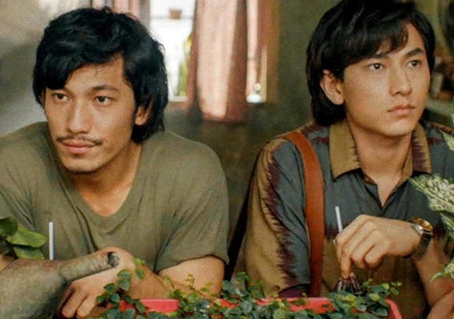 Lien Binh Phat and Isaac in the movie " Quan Ky Nam". Photo: Provided by the manufacturer