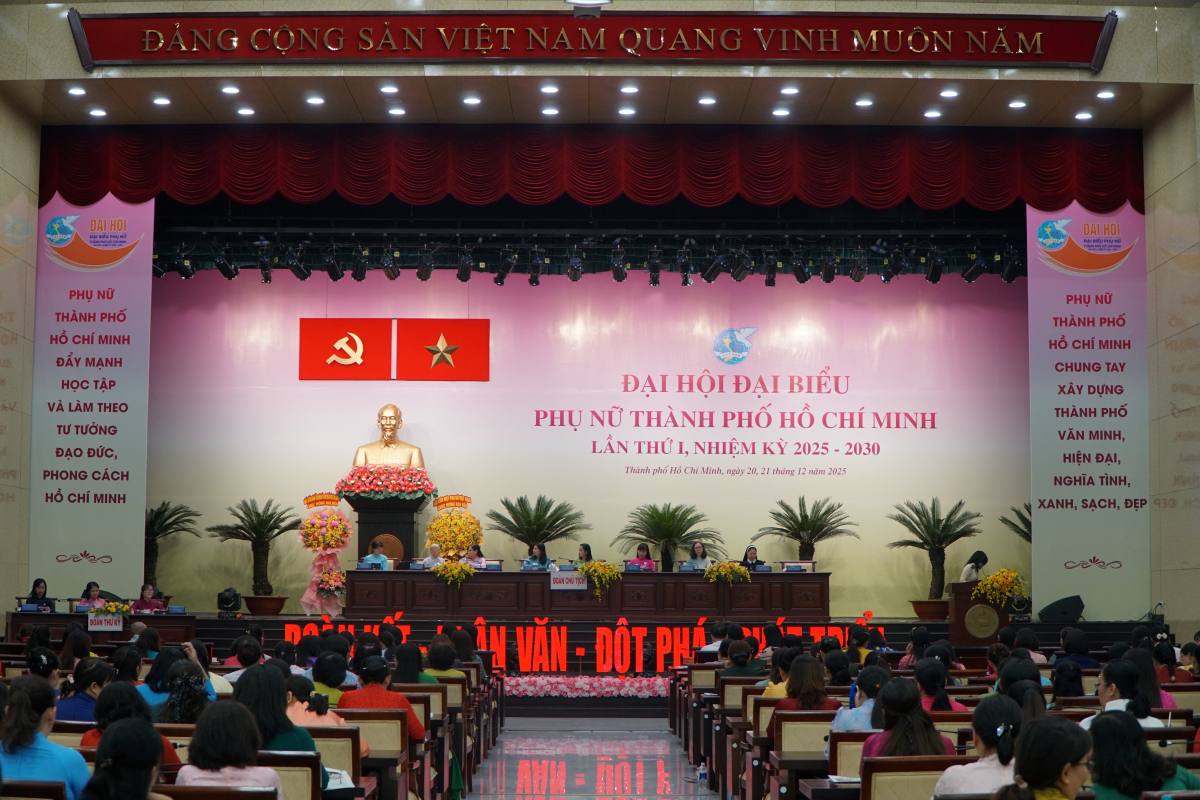 The 1st Ho Chi Minh City Women's Congress, term 2025 - 2030, held its first session on the afternoon of December 20. Photo: Thanh Chan