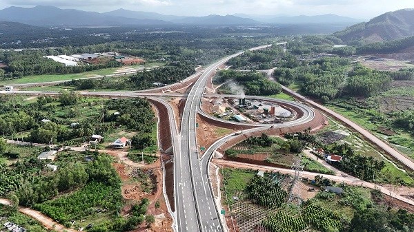Component project of Quang Ngai - Hoai Nhon Expressway. Photo: Ministry of Construction