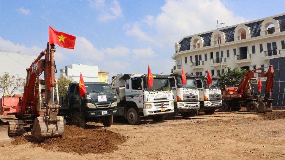 El proyecto de vivienda social del barrio de Long Chau muestra la determinacion de la provincia de Vinh Long para cuidar la seguridad social y crear condiciones de vivienda para los trabajadores. Foto: Hoang Loc