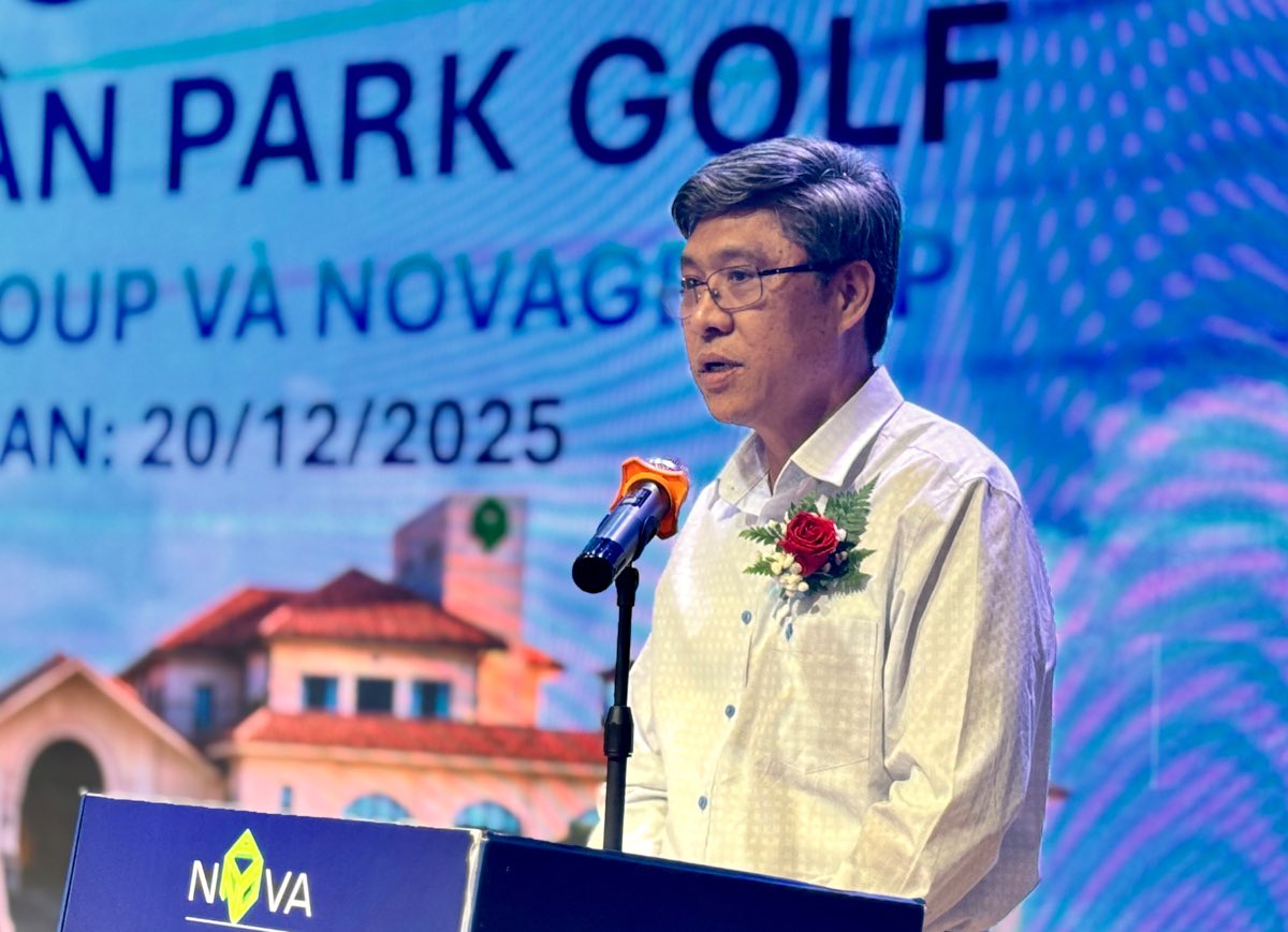Ong Nguyen Minh - Pho Chu tich UBND tinh Lam Dong nhan manh ve tiem nang thu hut du khach den Lam Dong cua mon Park Golf. Anh: Duy Tuan 