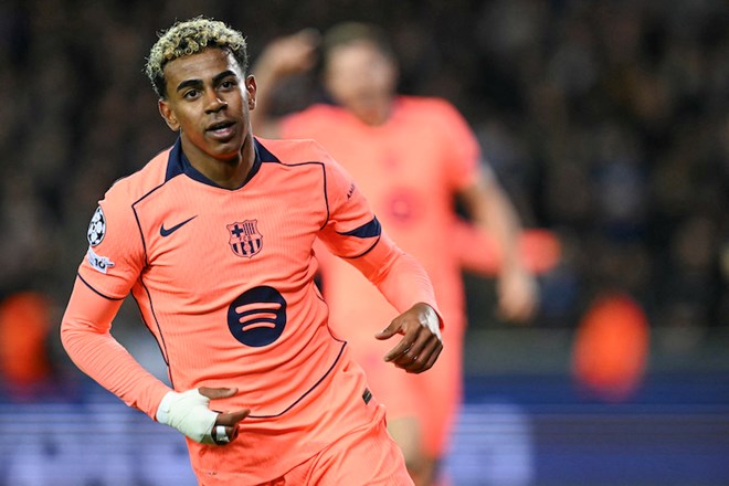 Lamine Yamal is still Barcelona's biggest hope. Photo: AFP