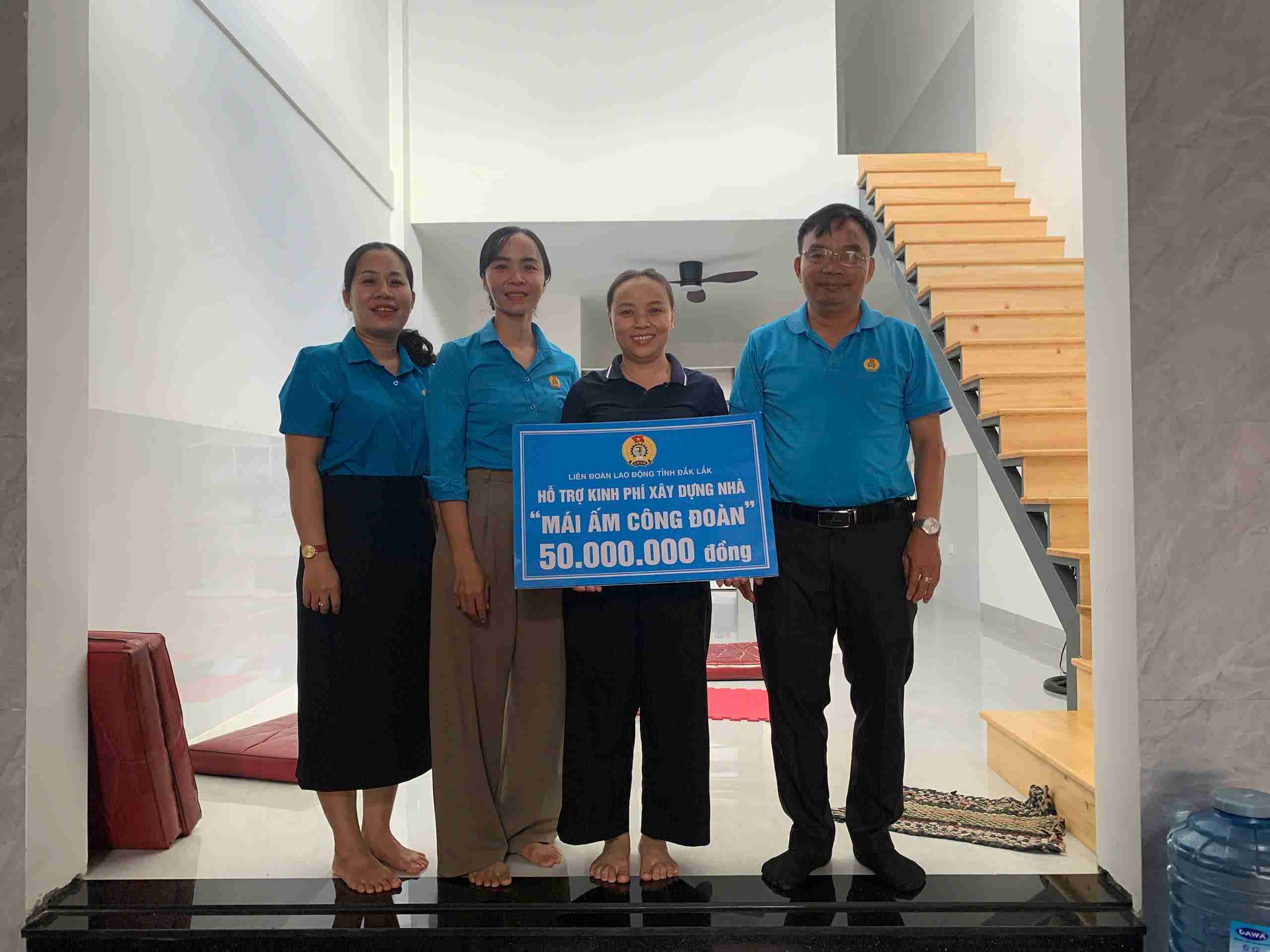 Chuong trinh “Mai am Cong doan” duoc cac cap cong doan tinh trien khai dong bo, hieu qua. Anh: Bao Trung