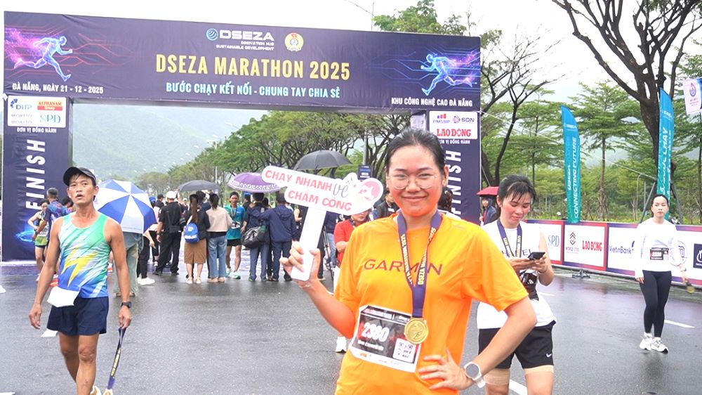 Da Nang workers look forward to the Connecting Steps becoming an annual appointment. Photo: Tran Thi