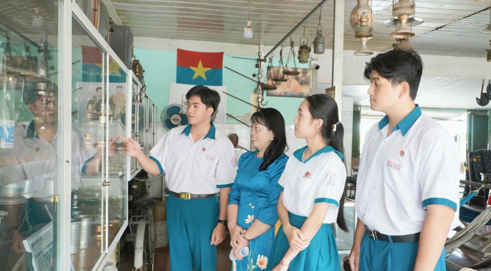 Hao say me chia se tung cau chuyen lien quan toi nhung ky vat, hien vat minh suu tam. Anh: Nguyen Anh