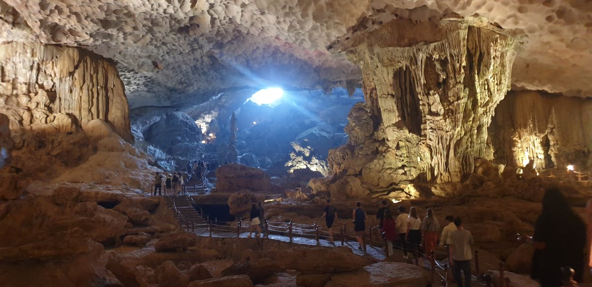 Sung So Cave, Ha Long Bay. Photo: Nguyen Hung