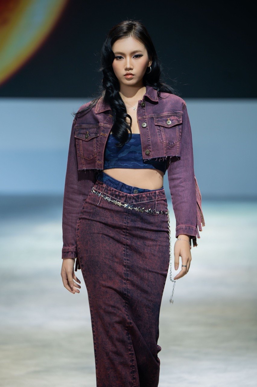 Cac nguoi mau trinh dien. Anh: Ban to chuc.