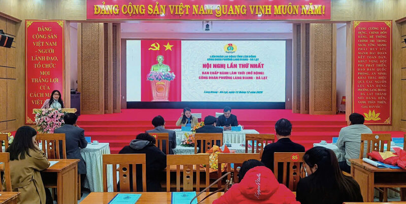설립 직후 랑비앙동 노동조합 - 달랏은 제1차 집행위원회 회의를 개최하여 2026년 11가지 핵심 임무를 확정했습니다. 사진: 람득
