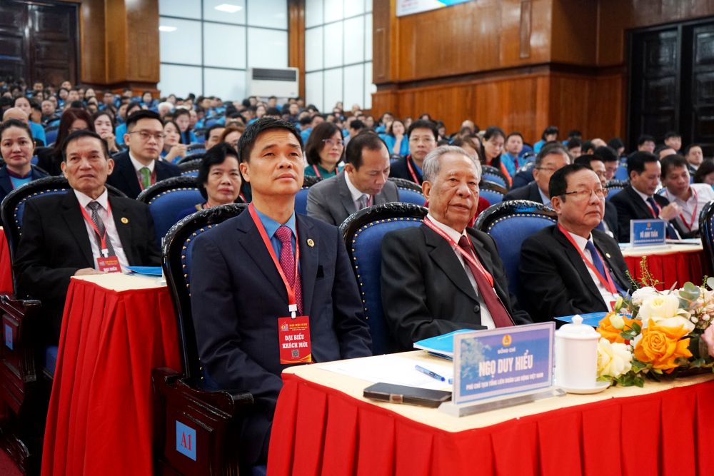 Ong Ngo Duy Hieu - Pho Chu tich Tong LDLD Viet Nam du va chi dao Dai 