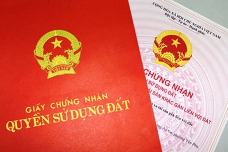 Red book is the common name of the Land Use Rights Certificate. Photo: Tuan Anh