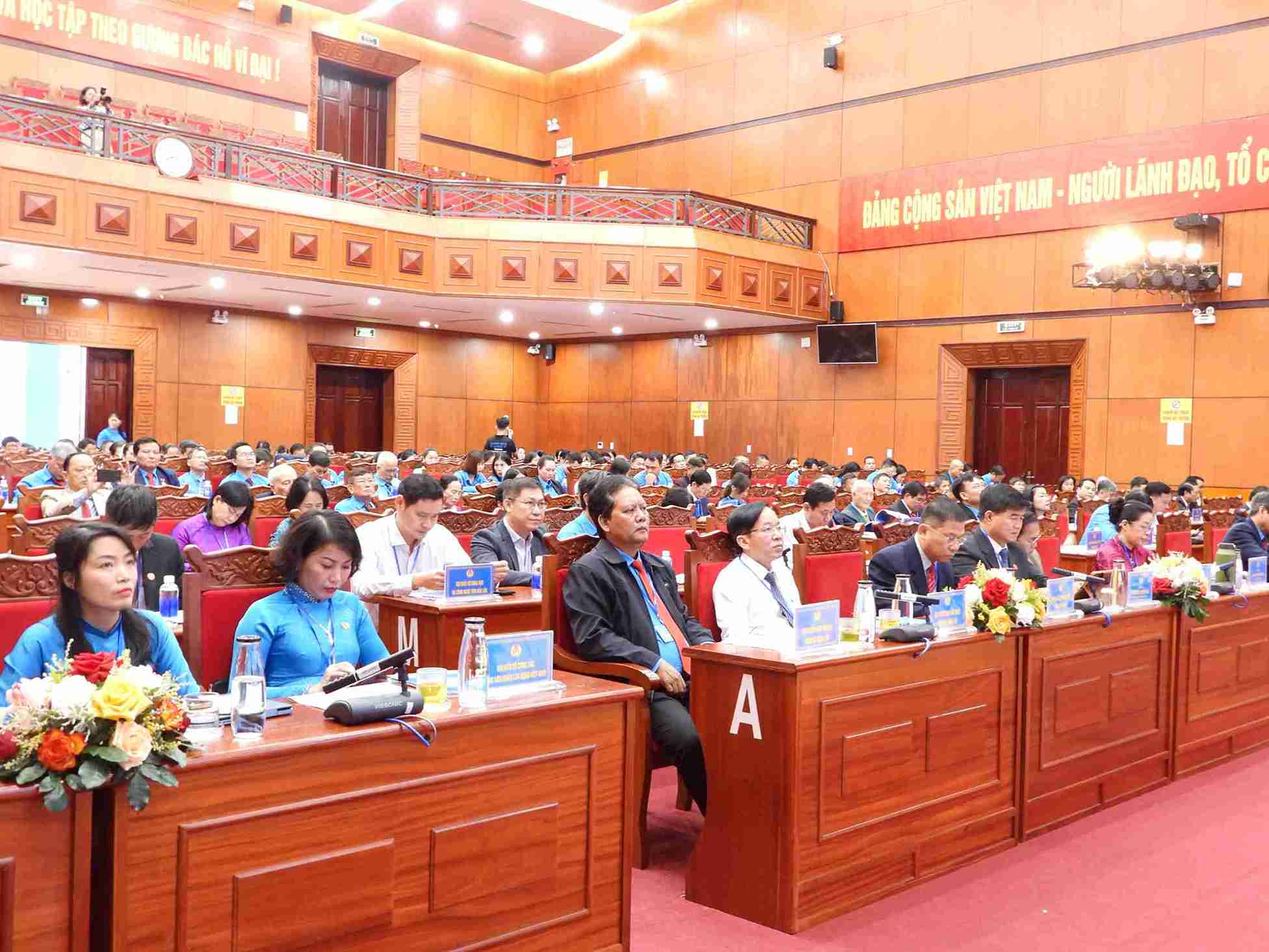 Dai hoi cong doan tinh nhiem ky moi la dip de moi can bo nhin lai thanh qua giai doan vua qua, khac phuc nhung kho khan, han che. Anh: Bao Trung