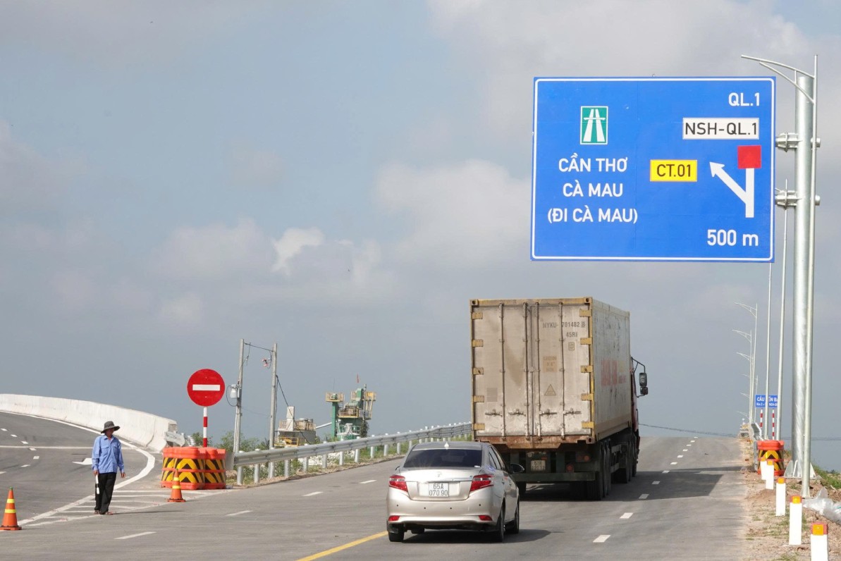 Phuong tien bat dau tu nut giao IC2 di chuyen vao cao toc. Anh: Ta Quang