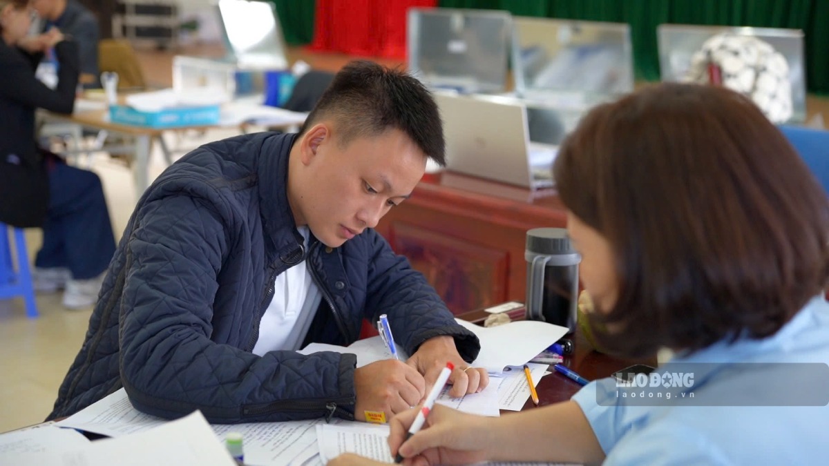 Chu dau tu da tiep nhan khoang 7.300 phieu hen cua khach hang dang ky mua NOXH. Anh: Phuong Anh