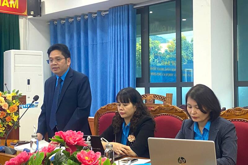 Lanh dao Lien doan Lao dong tinh da thong tin ve cong tac chuan bi Dai hoi. Anh: Truong Son