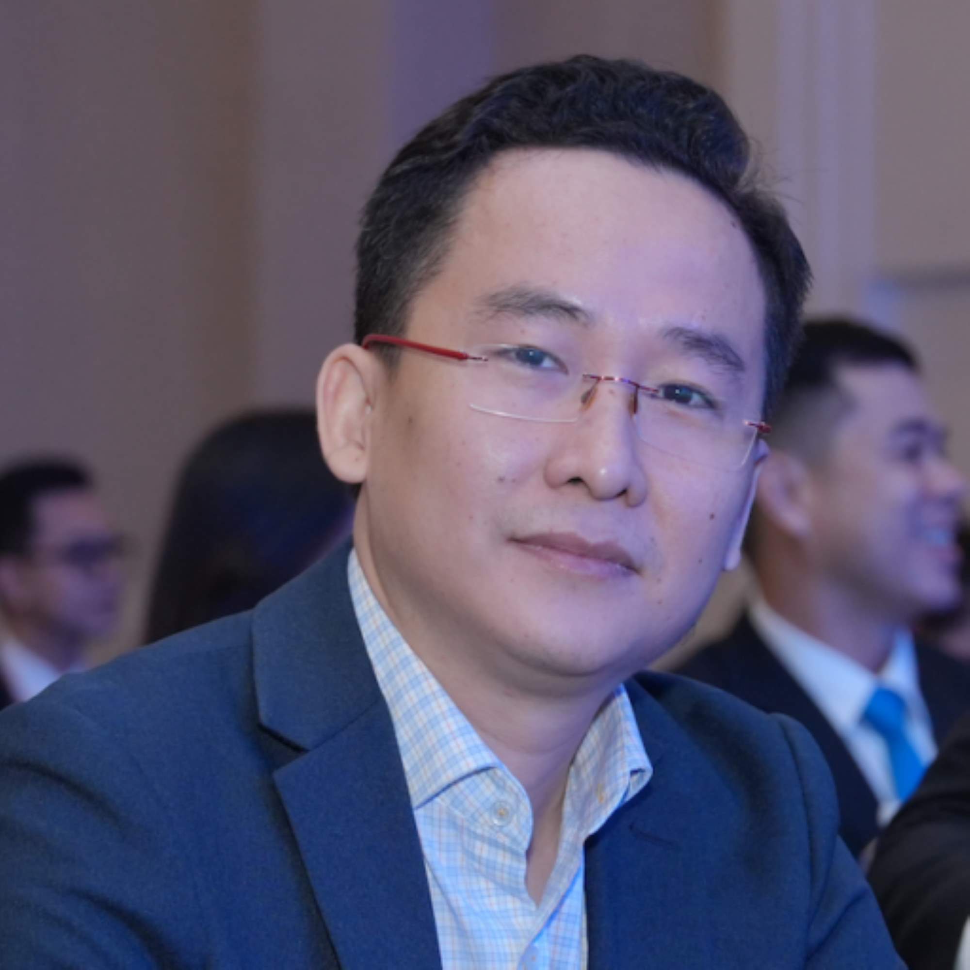 TS Chau Dinh Linh - Dai hoc Ngan hang TPHCM. Anh: Nhan vat cung cap