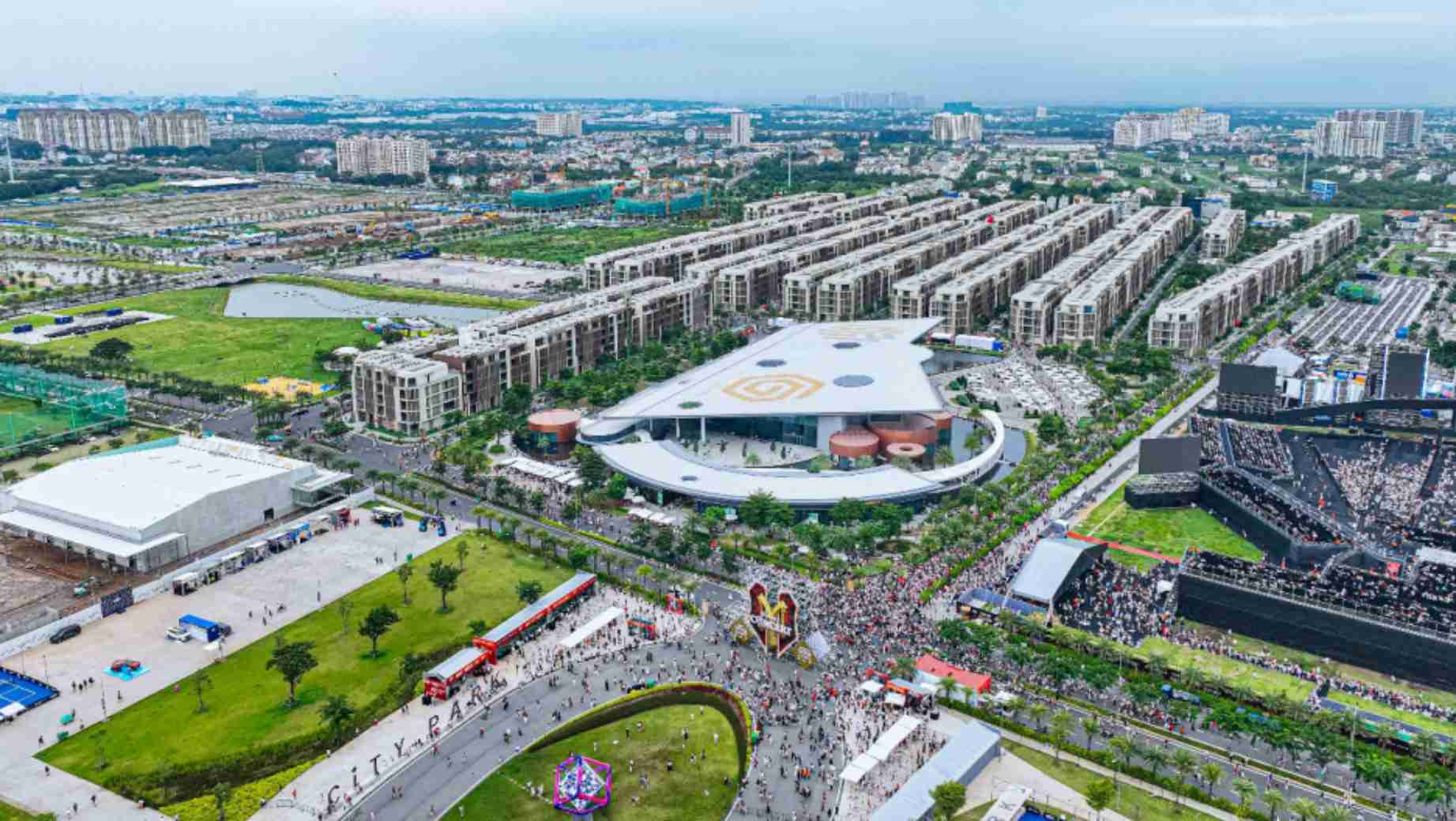In August 2025, Masterise Group increased its charter capital from VND 6,700 billion to more than VND 35,200 billion to implement large-scale infrastructure projects. Photo: Masterise Group