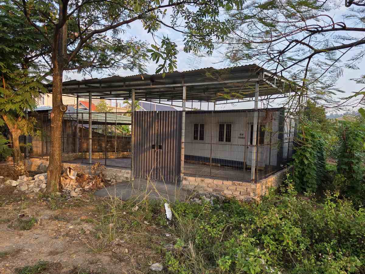 Cong trinh vi pham tai TDP Quang Thanh 2. Ảnh: Phuong Le Ích Moc