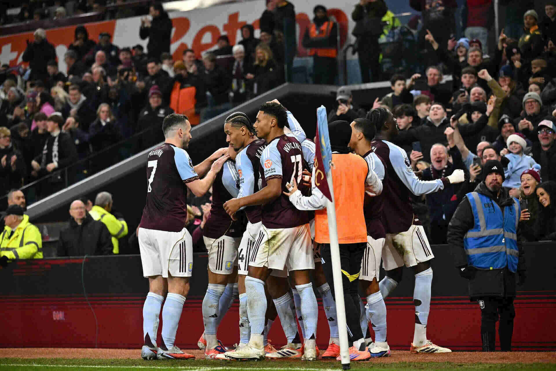 Aston Villa is becoming an interesting phenomenon in the Premier League this year. Photo: AFP