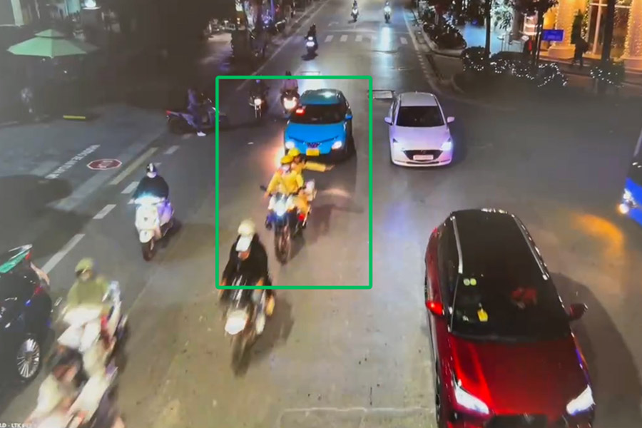 AI Camera opens blue wave to support Hanoi Traffic Police in taking a pregnant woman to the emergency room