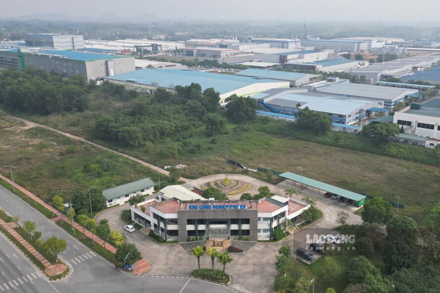 Khu cong nghiep rong lon nay dang tao viec lam cho hon 36.000 lao dong. Anh: To Cong.