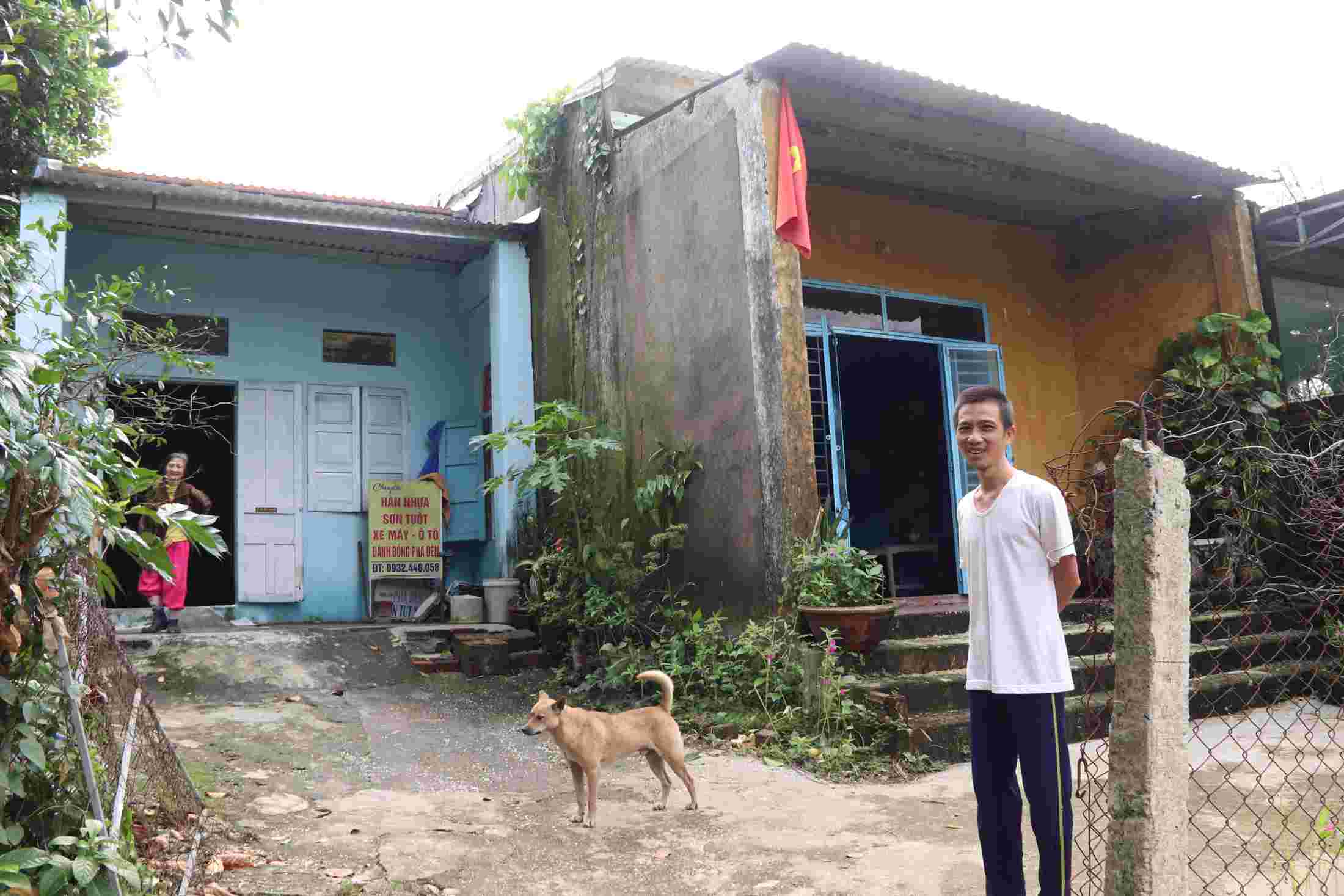 Cam Le 区の家屋のほとんどは古く、劣化しています。写真: グエン・リン