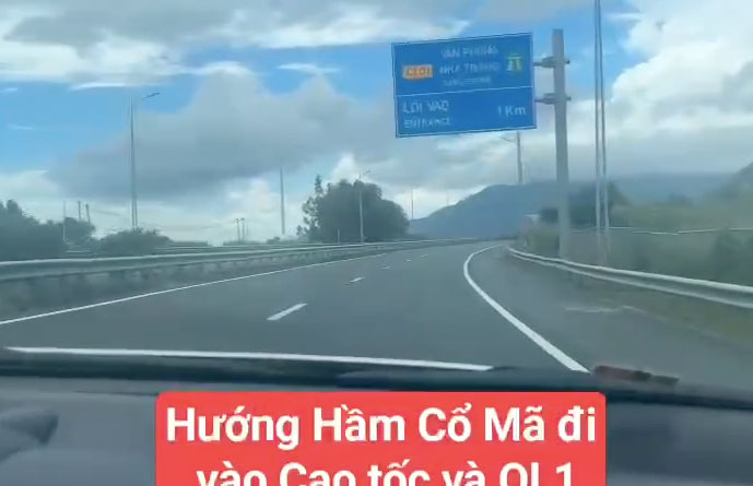 Van Phong - Nha Trang Expressway. Photo cut from clip: Traffic Police Department