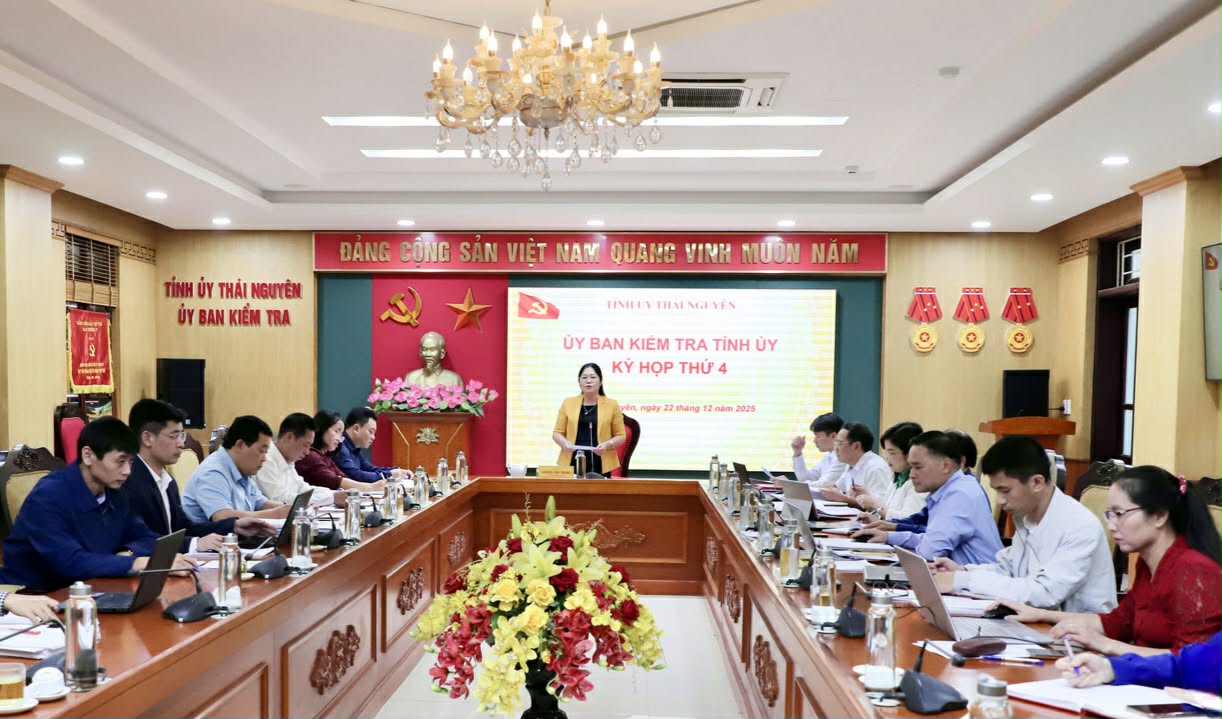 The Thai Nguyen Provincial Party Committee's Inspection Commission held the 4th Session. Photo: Moc Lan