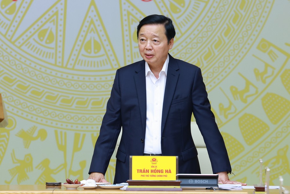 Deputy Prime Minister Tran Hong Ha chaired the 27th meeting of the Steering Committee on combating illegal, unreported and unregulated (IUU) fishing. Photo: VGP