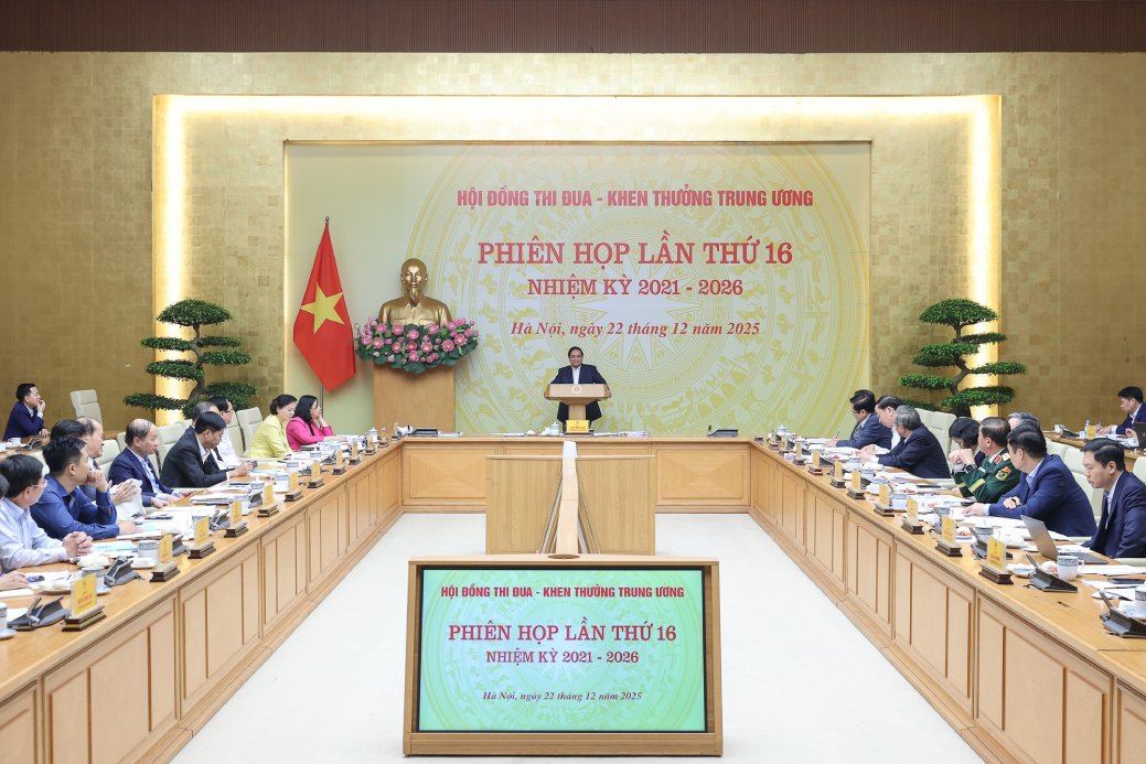 The 16th meeting of the Central Emulation and Reward Council took place on December 22 to review preparations for the 11th Patriotic Emulation Congress. Photo: Nhat Bac