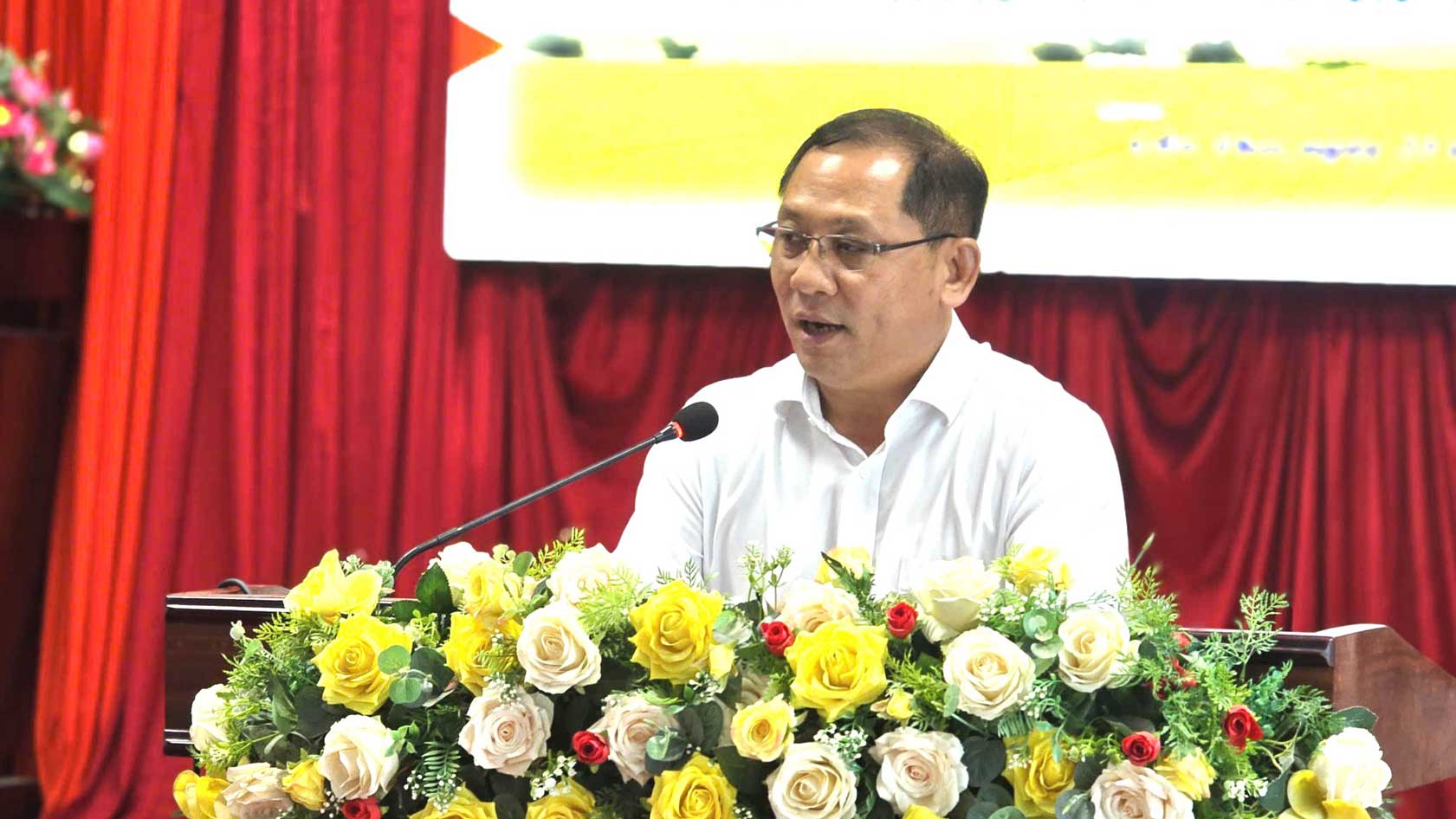 Pho Chu tich UBND TP Can Tho Tran Chi Hung phat bieu. Anh: My Ly