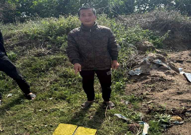 Hình ảnh đối tượng Tạ Hồng Kiên tại thời điểm bị phát hiện. Ảnh: Công an tỉnh Hưng Yên