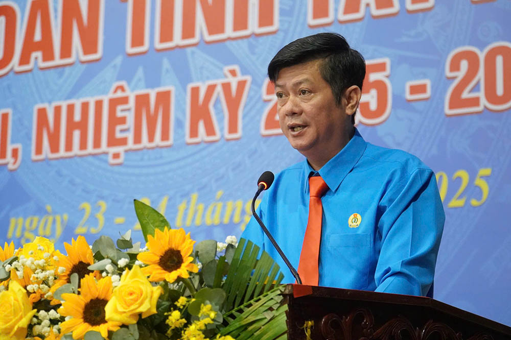 Ong Tran Le Duy - Chu tich Lien doan Lao dong tinh Tay Ninh phat bieu. Anh: Thanh Vu