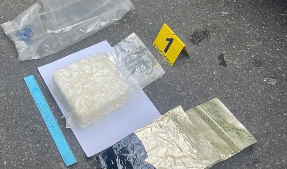 Làm việc sơ bộ ban đầu, Hòa khai nhận số tang vật là ma túy. Ảnh: Công an cung cấp