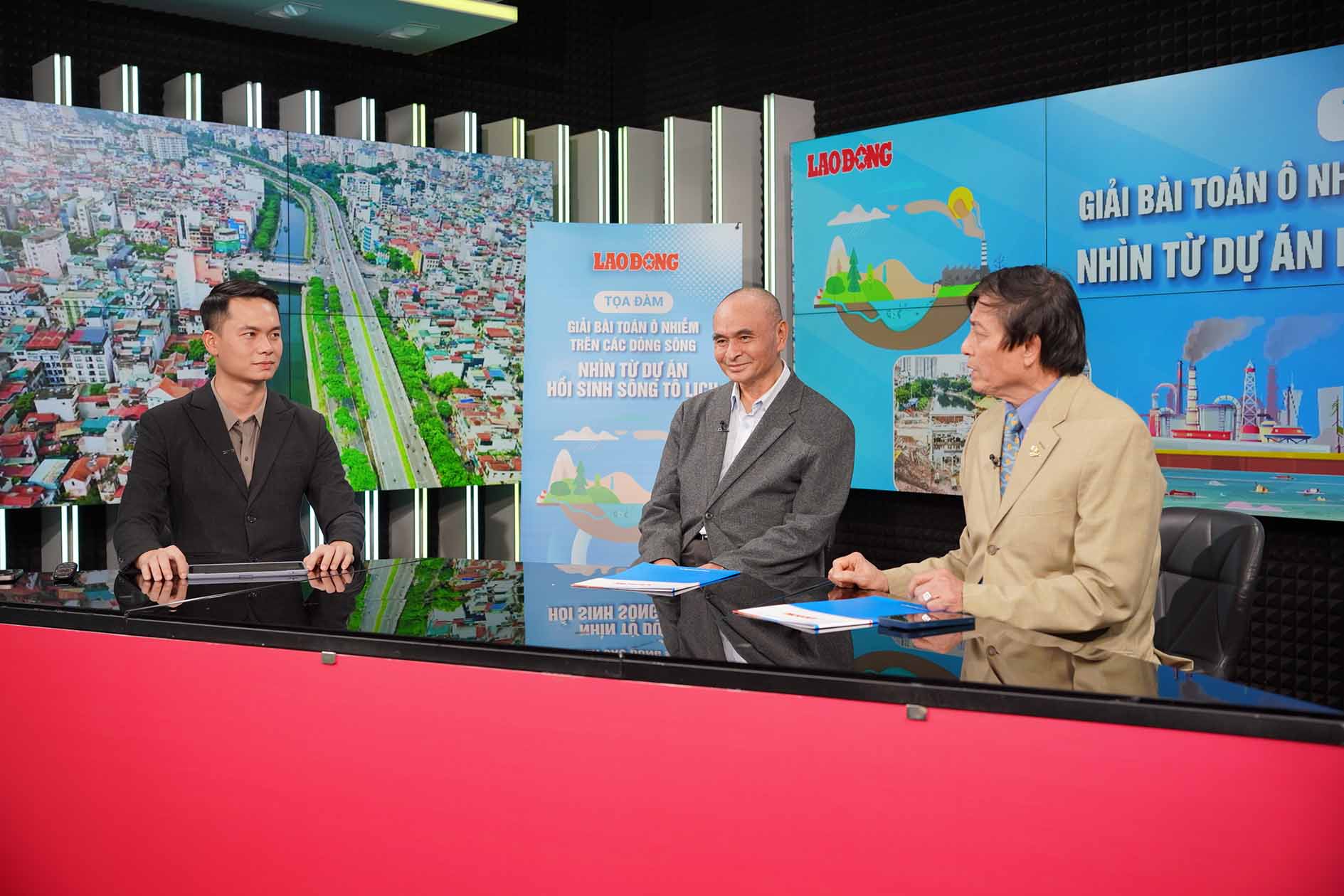 Seminar "Solving the problem of pollution on rivers through the To Lich River revival project". Photo: Vu Linh