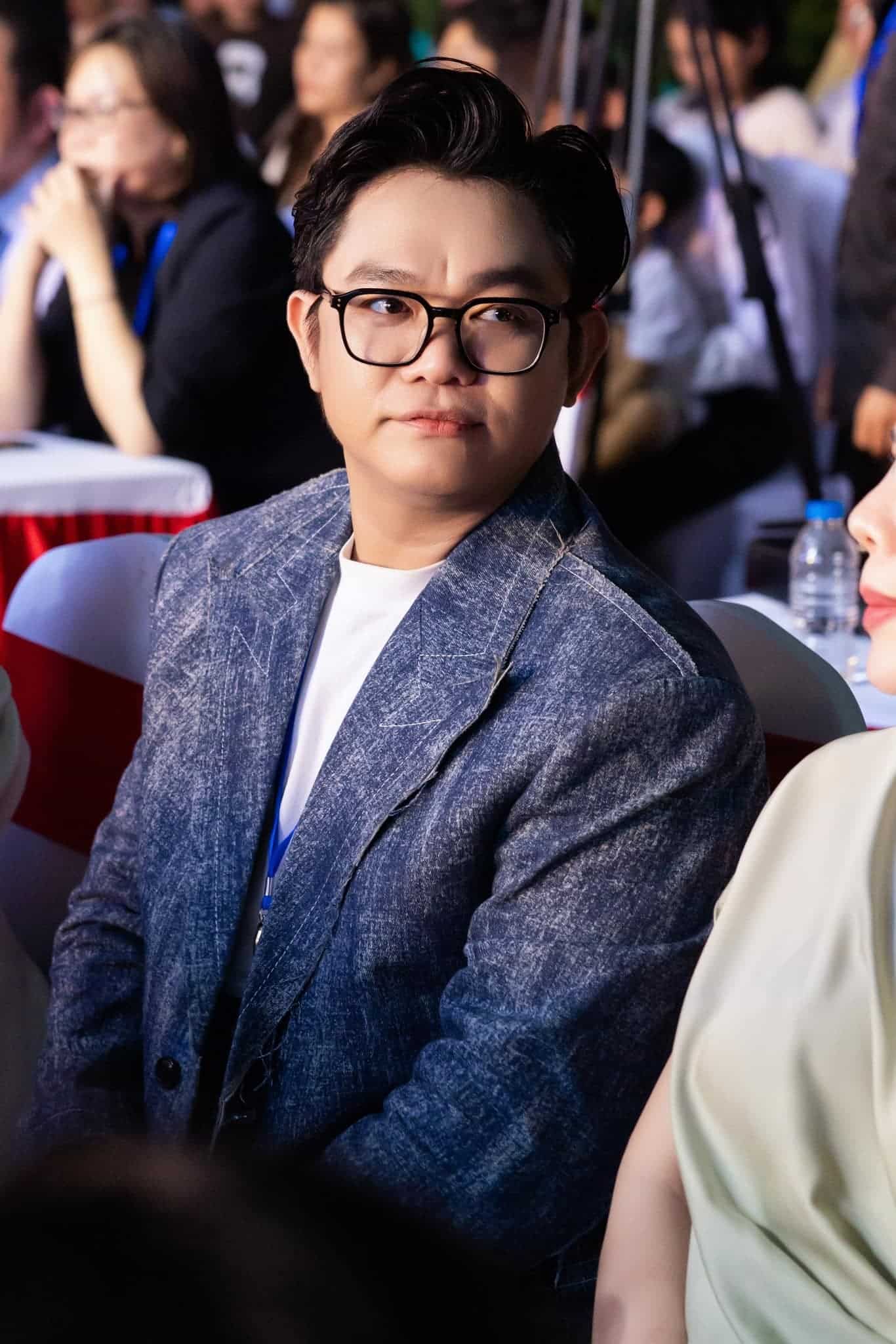 Nhac si Dong Thien Duc. Anh Nghe si cung cap