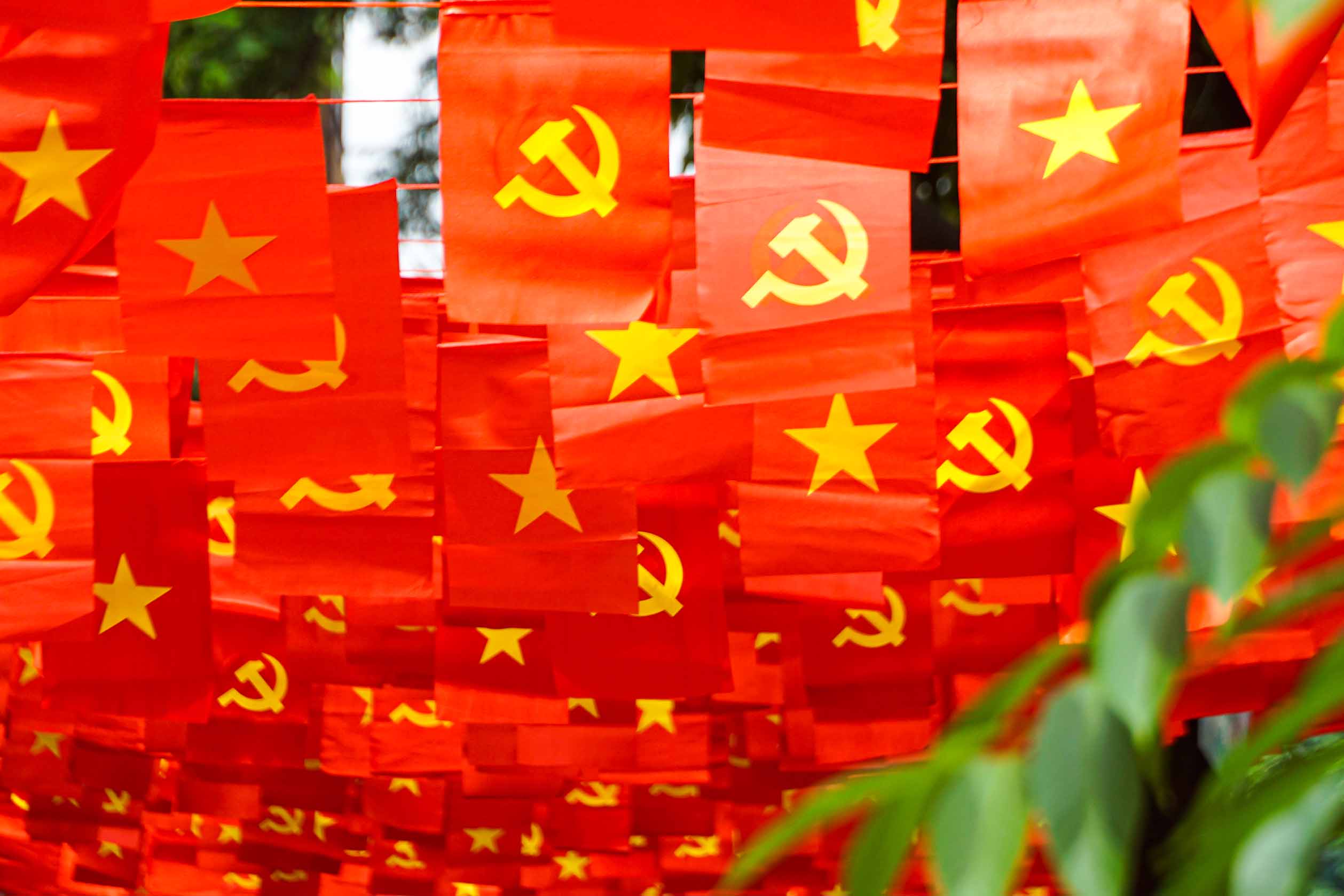 Lịch nghỉ Tết Dương lịch của cán bộ, công nhân, viên chức đang được Bộ Nội vụ lấy ý kiến về việc công chức, viên chức nghỉ 4 ngày từ 1–4.1.2026; hoán đổi làm bù ngày 10.1. Ảnh: Hữu Vũ
