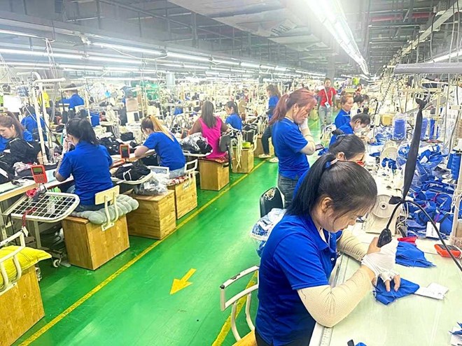 In Khanh Hoa, garment continues to be the industry with a high rate of workers registering to receive unemployment benefits in 2025. Photo: Phuong Linh