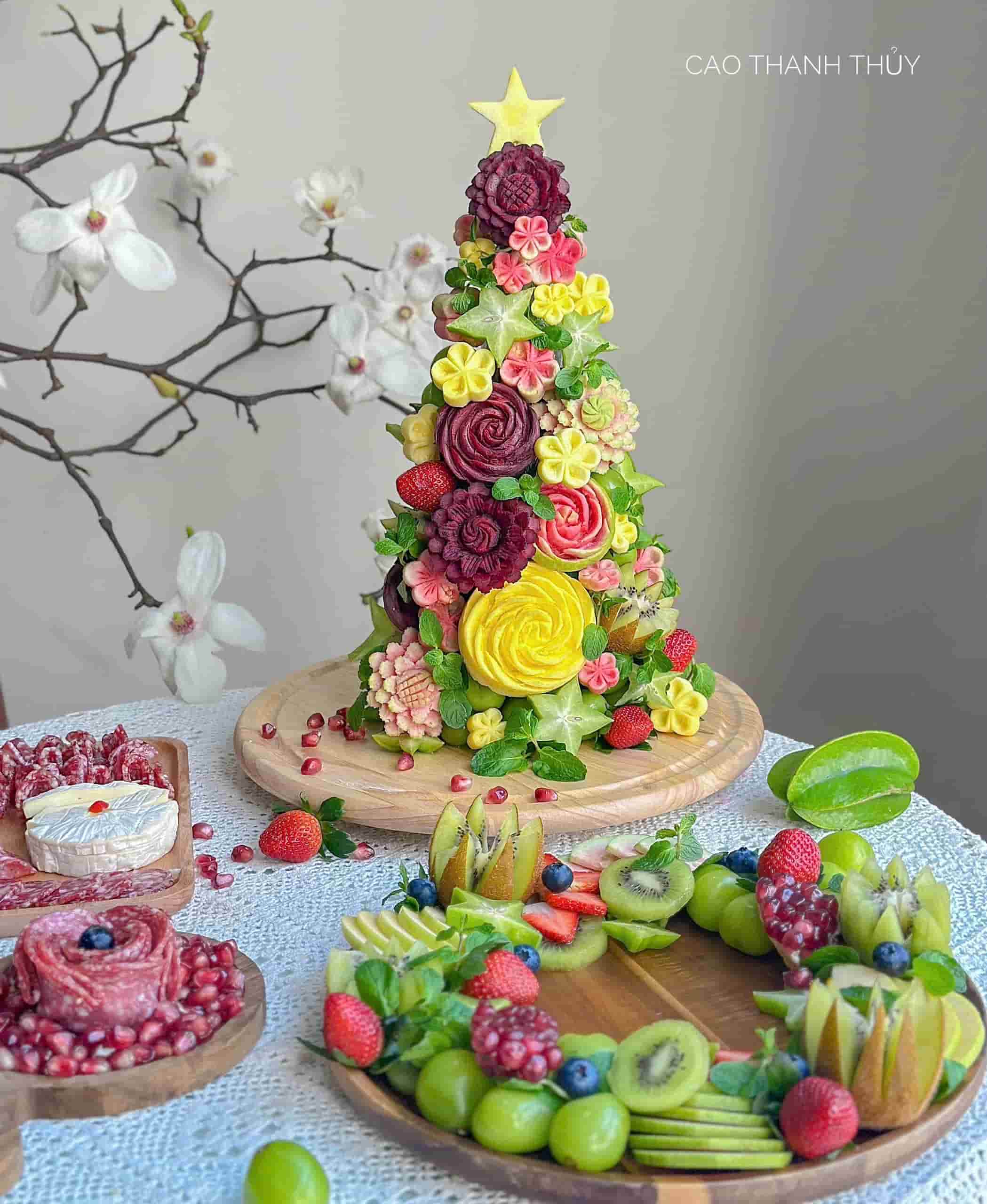 Mam tiec Giang sinh nam duoc chi Thuy ti mi hoan thien cua cung cac con. Anh: NVCC  