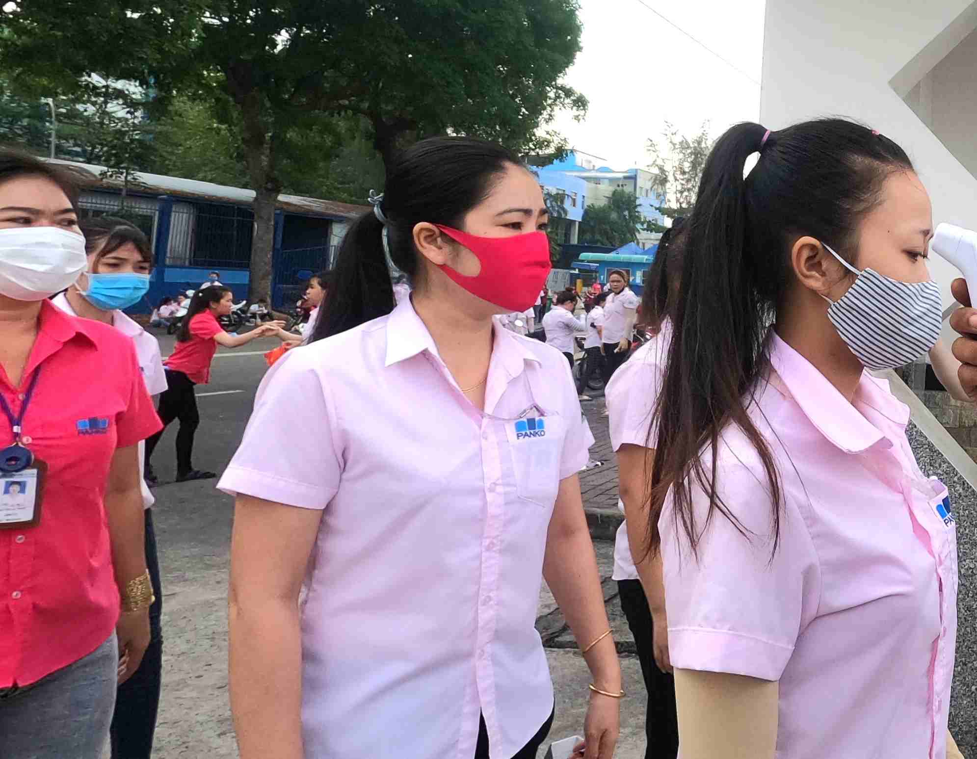 호치민시 노동조합은 회사 운영 중단으로 어려움을 겪는 경우를 지원할 것입니다. 사진: Dinh Trong