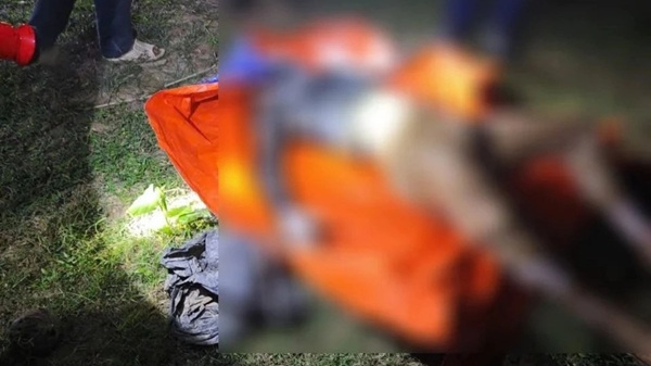 The scene where the male student's body was found missing for many days in the Red River. Photo: CAHN