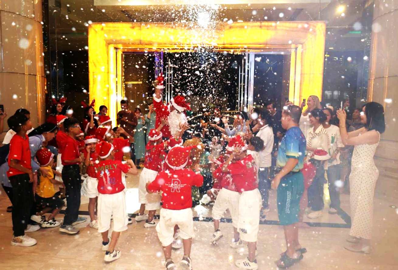 El pronostico del tiempo de la provincia de Khanh Hoa para el dia de Navidad es que habra un aire frio intensificado causando lluvia en algunos lugares. Foto: Phuong Linh