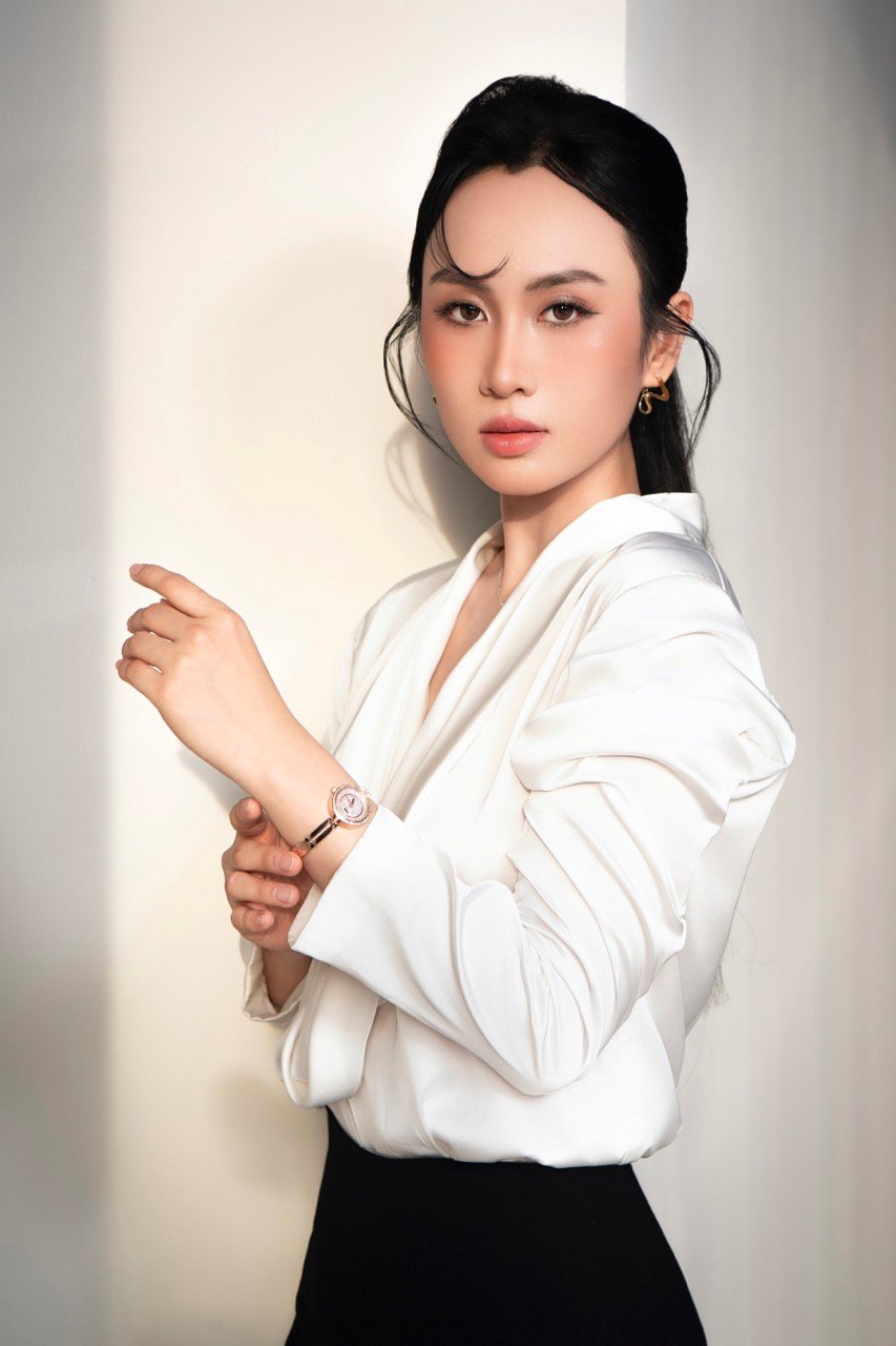 Khong on ao hay but pha theo huong gay chu y tuc thoi, Tham lua chon con duong phat trien cham rai, chac chan va co chieu sau.  