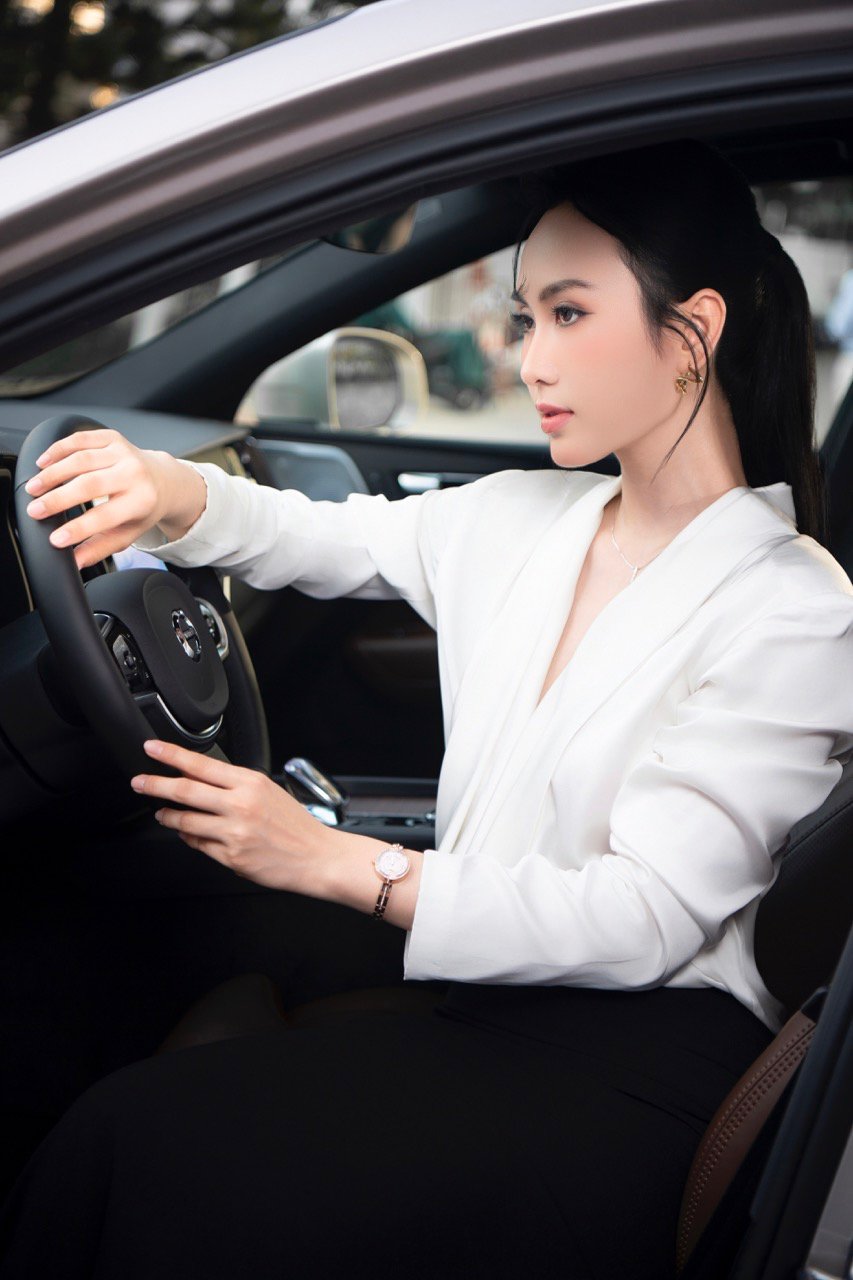 Buoc ngoat dau tien trong hanh trinh nhan sac cua Dang Thi Tham den tu Hoa khoi Nam Bo 2022, noi co gianh danh hieu A khoi 2 ngay lan dau thu suc. 