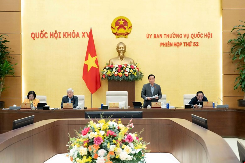 Vice Chairman of the National Assembly Nguyen Khac Dinh said that the Party and State have not yet had a policy to arrange, merge, and separate administrative units in the coming years. Photo: Quochoi.vn