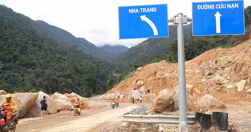 After 1 day of opening Khanh Le Pass, Nha Trang - Da Lat traffic is ...