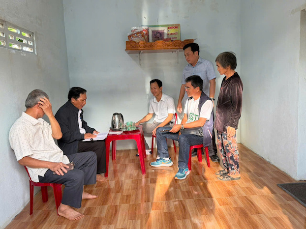 Sau khi tiep nhan nguon kinh phi tu Bao Lao Dong, can nha cua ba Nguyen Thi Phuong da duoc sua chua lai moi hon. Anh: Phan Tuan