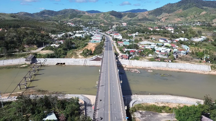 Dien mao nong thon mien nui Kon Braih ngay mot doi thay, ha tang giao thong dan hoan thien. Anh: Ngoc Linh 