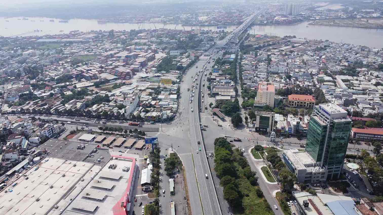 Tram thu phi cau Dong Nai tren quoc lo 1. Anh: HAC