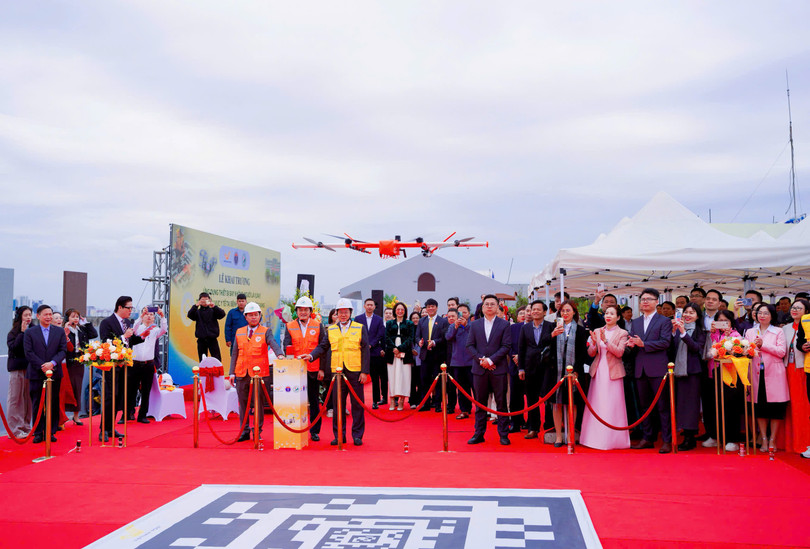 Por primera vez Vietnam utiliza UAV para transportar muestras de pacientes medicamentos y suministros medicos. Foto: BVCC